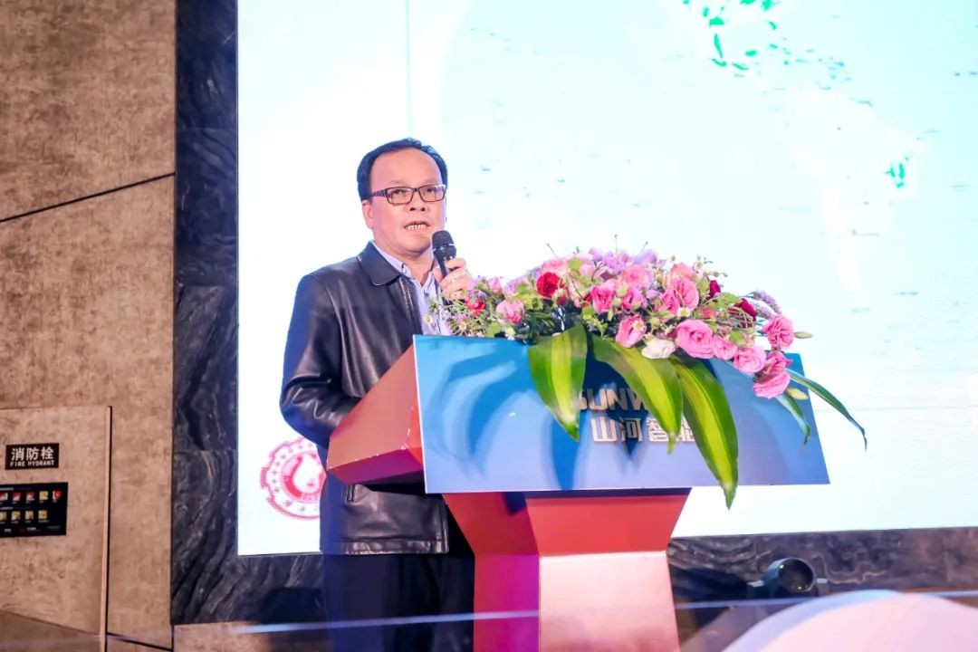 饕餮盛宴！尊龙凯时ag智能?建华建材预制桩施工装备与手艺交流会盛大召开