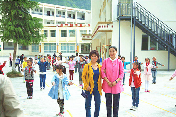 震后八年：朗朗书声传来，理想之花绽放