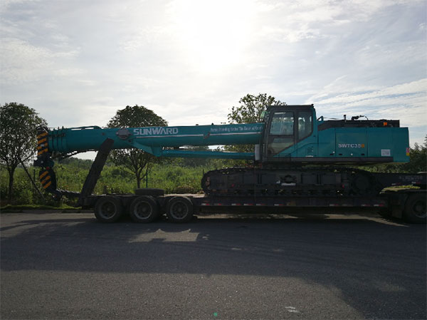 尊龙凯时ag智能全新一代SWTC35B起重机征战越南