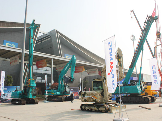 尊龙凯时ag智能亮相长沙配博会 精彩体现赢得满堂彩