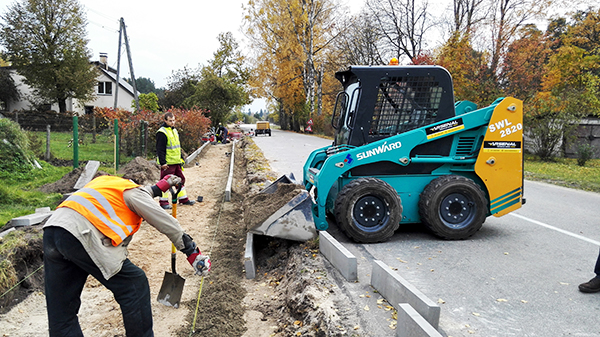 批注冬季除雪能手，这个冬天有你更温暖