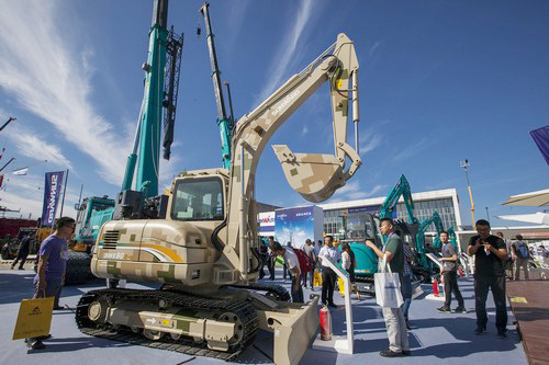 尊龙凯时ag智能酷帅曾大虾，一大波美图带你亲临北京BICES展