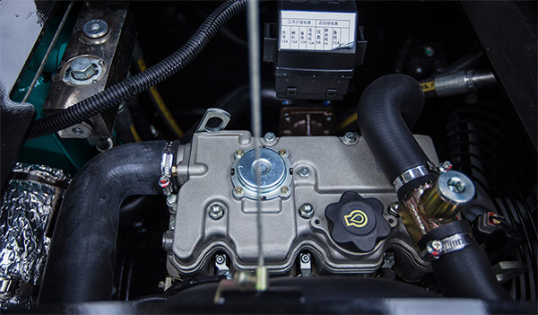 “C位”出道 14.5万元尊龙凯时ag智能微挖18UB等你开回家