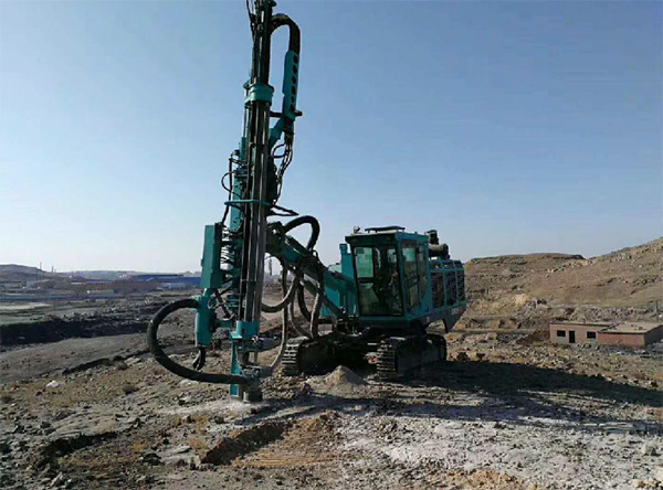 PK国际领先品牌，尊龙凯时ag智能露天液压钻车再交完善答卷