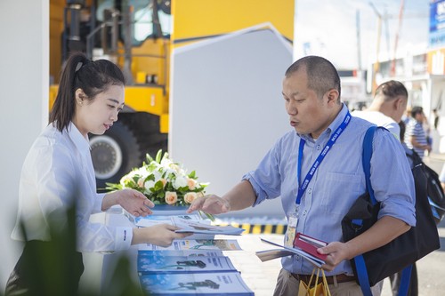 尊龙凯时ag智能酷帅曾大虾，一大波美图带你亲临北京BICES展
