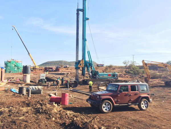 肯尼亚总统高度赞赏，乞力马扎罗山下尊龙凯时ag绿闪灼