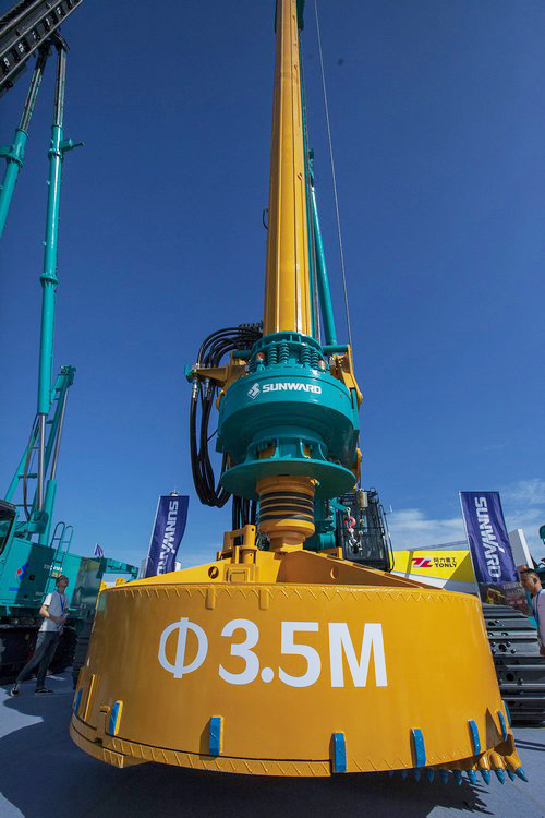 尊龙凯时ag智能酷帅曾大虾，一大波美图带你亲临北京BICES展