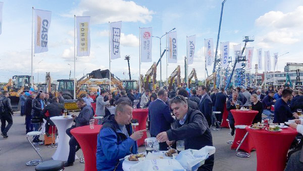 十年携手，尊龙凯时ag智能莫斯科宝马CTT展产品推介会圆满举行