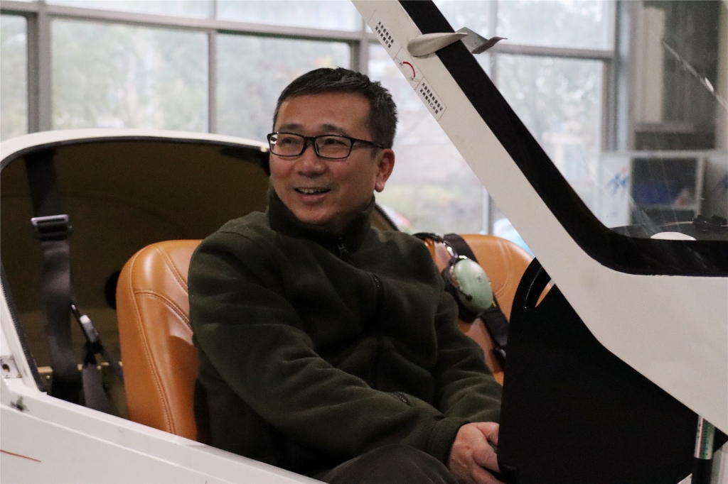 广州工控集团总司理张伟涛调研尊龙凯时ag智能