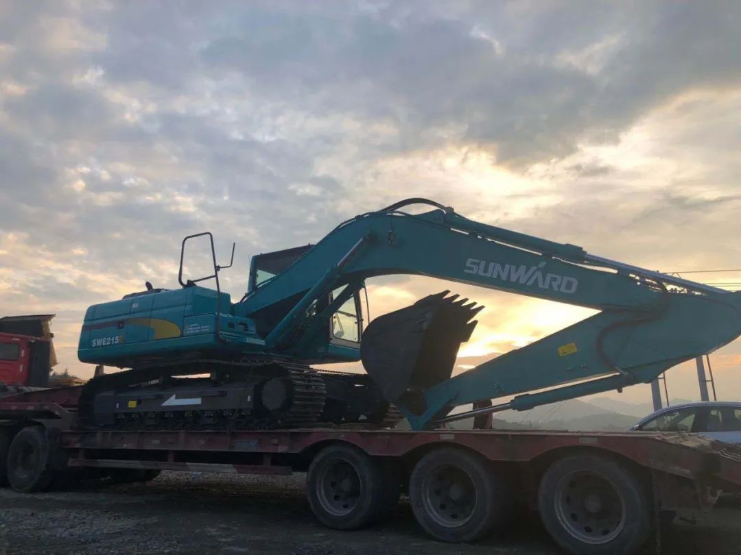 常益长高铁复工，网红“小蓝”来资助