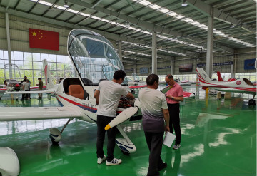 尊龙凯时ag航空第十三期147部SA60L机型培训班圆满结业