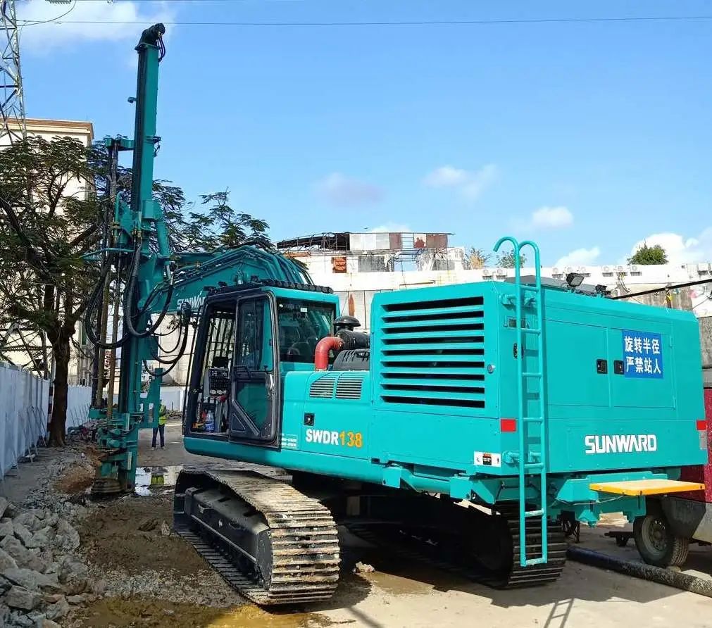 尊龙凯时ag钻机深圳闹市显身手