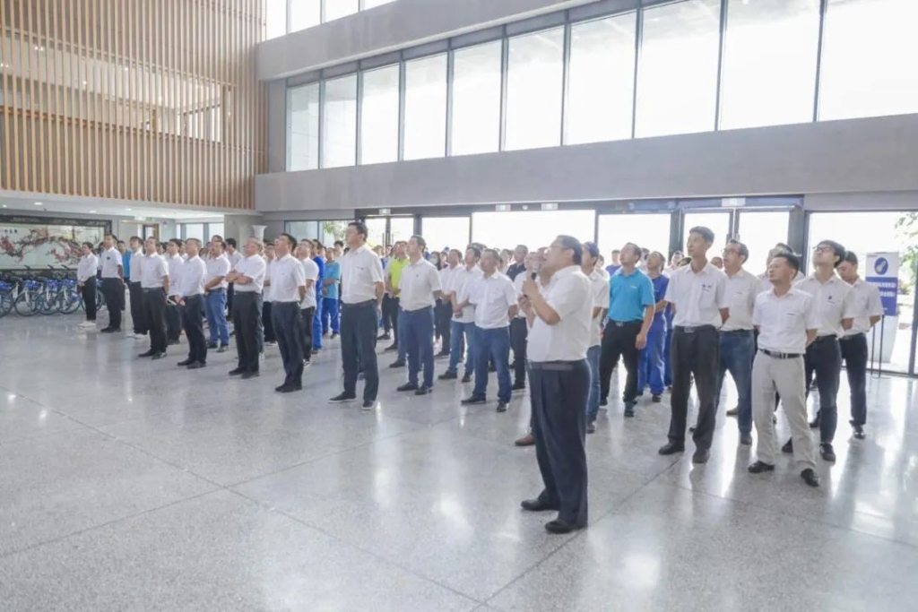 尊龙凯时ag工业城开通共享单车 员工通勤绿色便捷