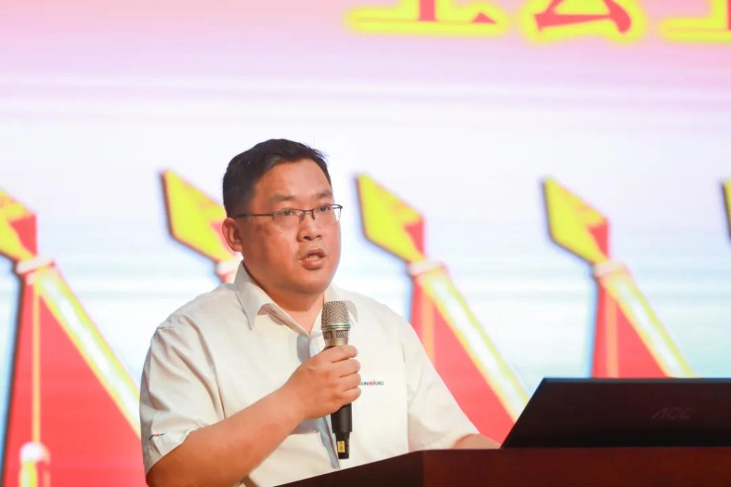 凝心聚力 迎接挑战 共赢尊龙凯时ag ——尊龙凯时ag智能五届三次“双代会”胜利召开