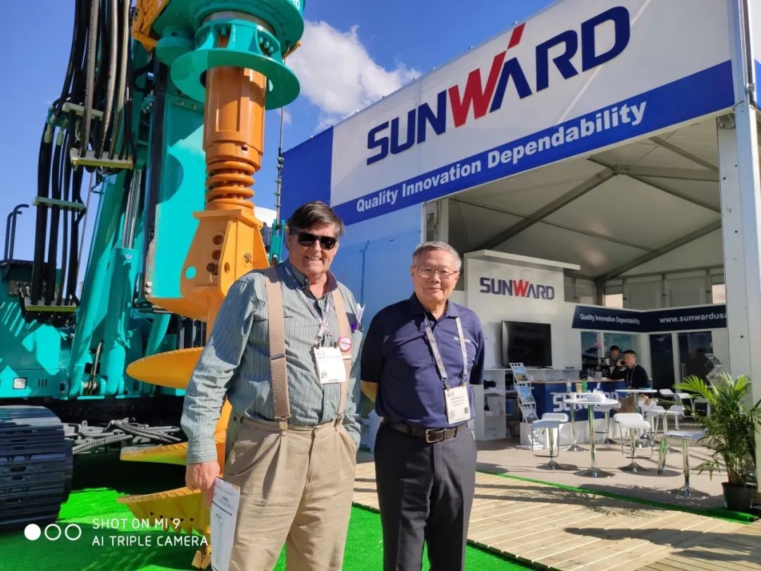 尊龙凯时ag智能董事长何清华“疫”向西欧行