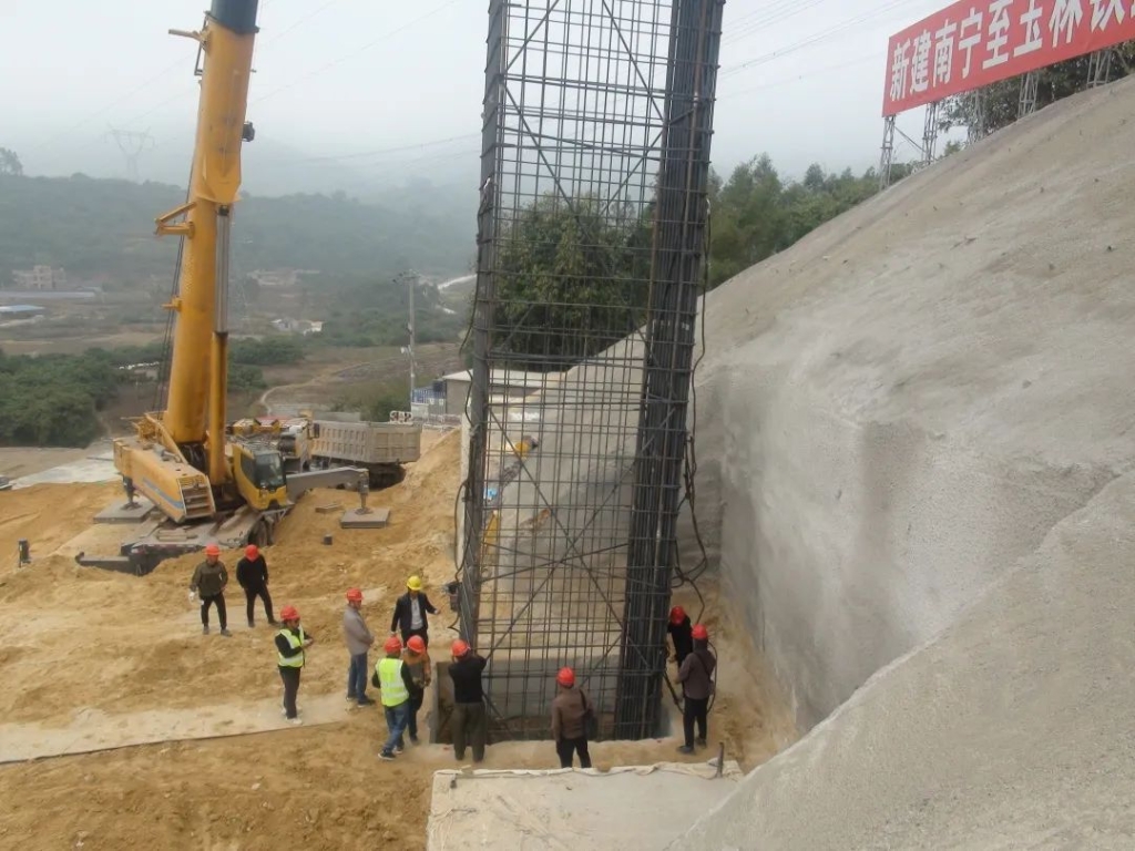 尊龙凯时ag智能携手贵州地矿，创立南玉新速率