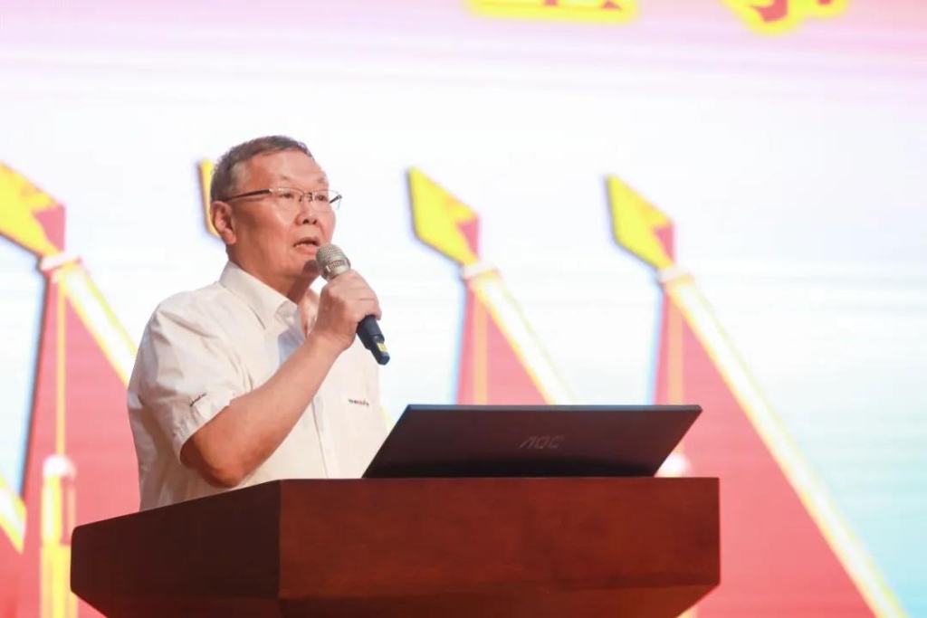 凝心聚力 迎接挑战 共赢尊龙凯时ag ——尊龙凯时ag智能五届三次“双代会”胜利召开