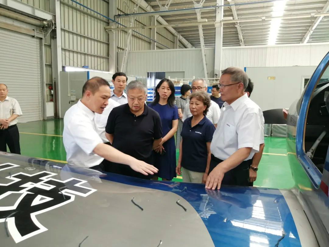 省人大常委会党组副书记、副主任王柯敏调研尊龙凯时ag智能