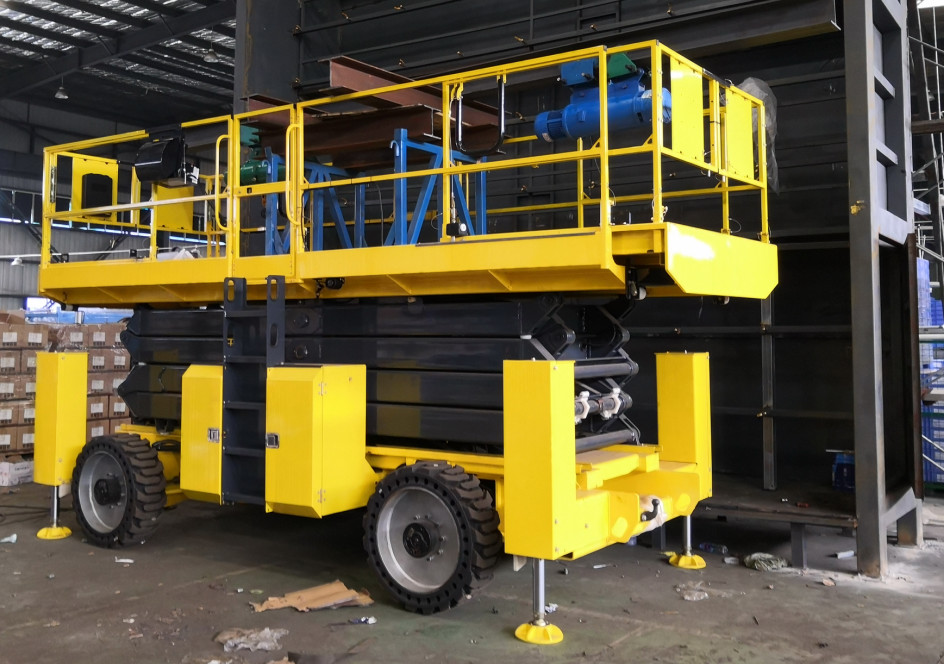 威武！大气！稳固！尊龙凯时ag智能越野剪叉式高空作业平台解客户难题