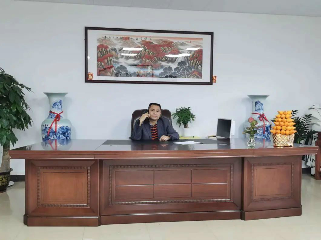 从事基础施工32年的老行家为尊龙凯时ag智能旋挖钻机代言