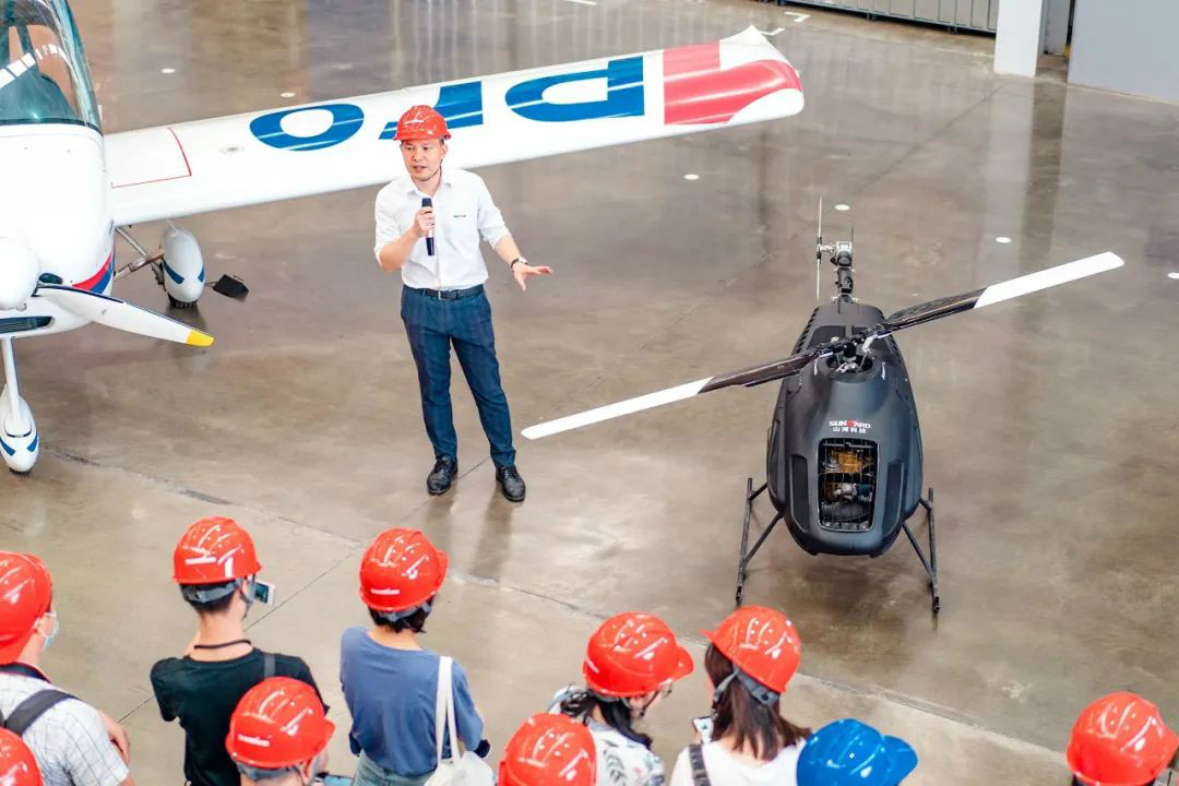 尊龙凯时ag智能数字化出海升级暨联合阿里巴巴国际站线上直播活动圆满举行