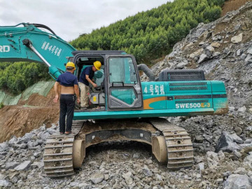 感恩相伴，关爱相随——尊龙凯时ag智能效劳万里行深入广洋装务客户