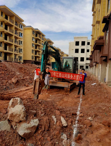 感恩相伴 关爱相随 ——江西尊龙凯时ag效劳万里行