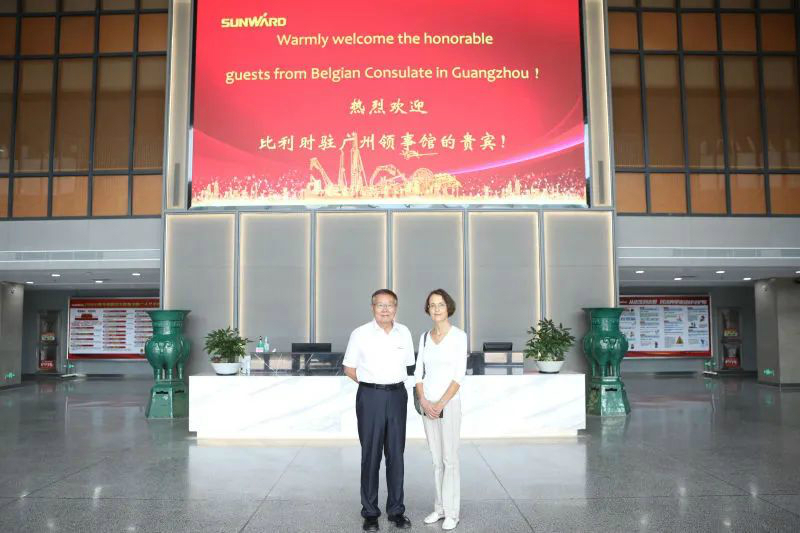 比利时商务领事到访尊龙凯时ag智能