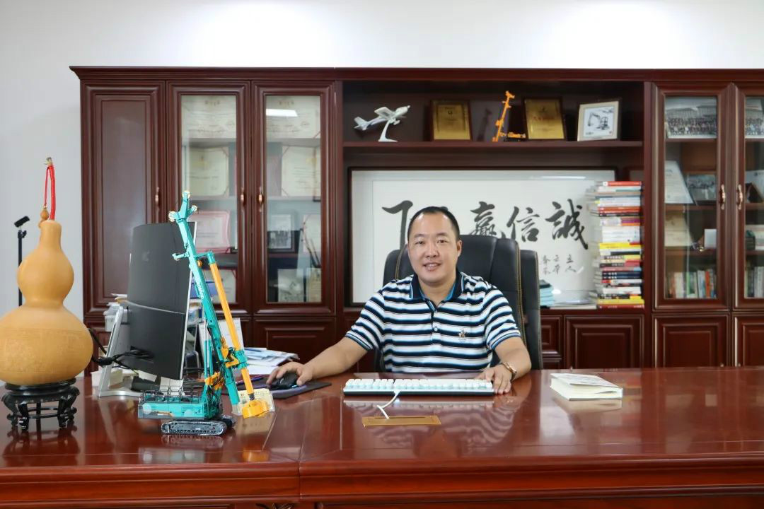 从鞋厂老板到桩工“大佬”，他以一台静力压桩机撬动财产杠杆