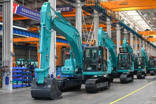 “智慧工厂”引领“生产节奏”——走进尊龙凯时ag智能一探事实