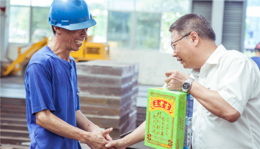 我们有清凉做伴，高温也能潇潇洒洒