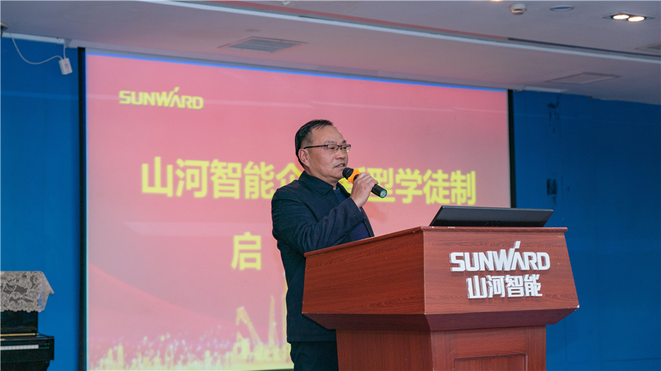 校企携手，让“新型学徒”生长为“现代工匠”