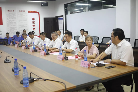 员工子女金榜题名 尊龙凯时ag家园发放奖励