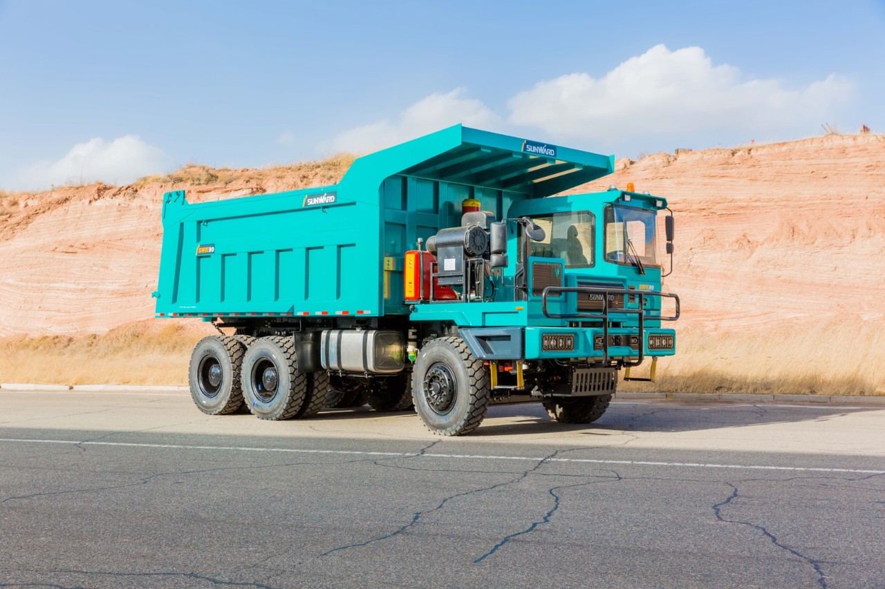 批量出口印度尼西亚！尊龙凯时ag智能智能矿卡征战矿山前线