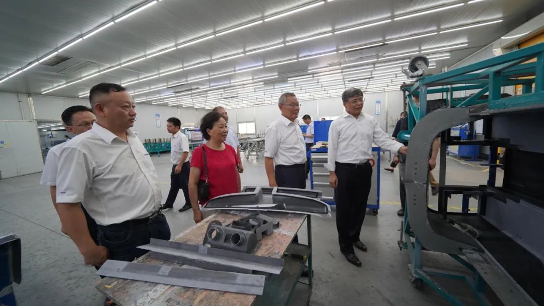 中国民用航空局总工程师殷时军率队考察调研尊龙凯时ag科技