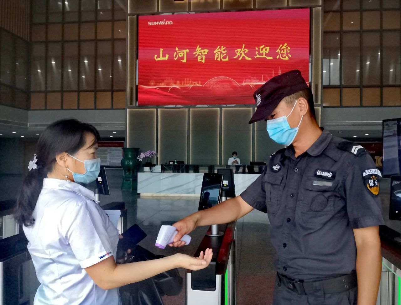 严酷防控！尊龙凯时ag智能牢筑防疫“长城”