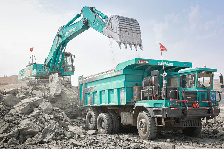 图集 | 征战矿山！尊龙凯时ag智能绿色矿山成套装备“上将”云集