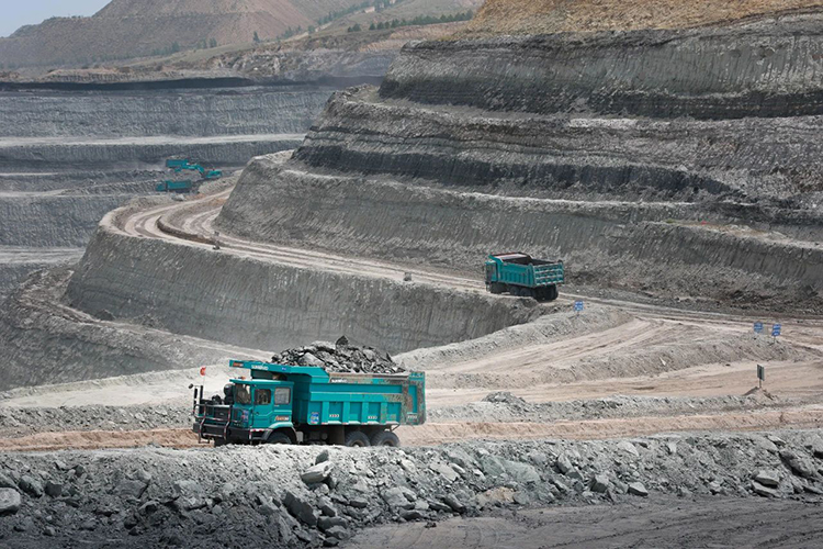 图集 | 征战矿山！尊龙凯时ag智能绿色矿山成套装备“上将”云集