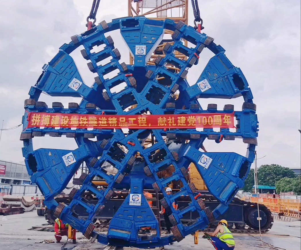 你好，中铁尊龙凯时ag32号！请最先征战东莞地铁1号线