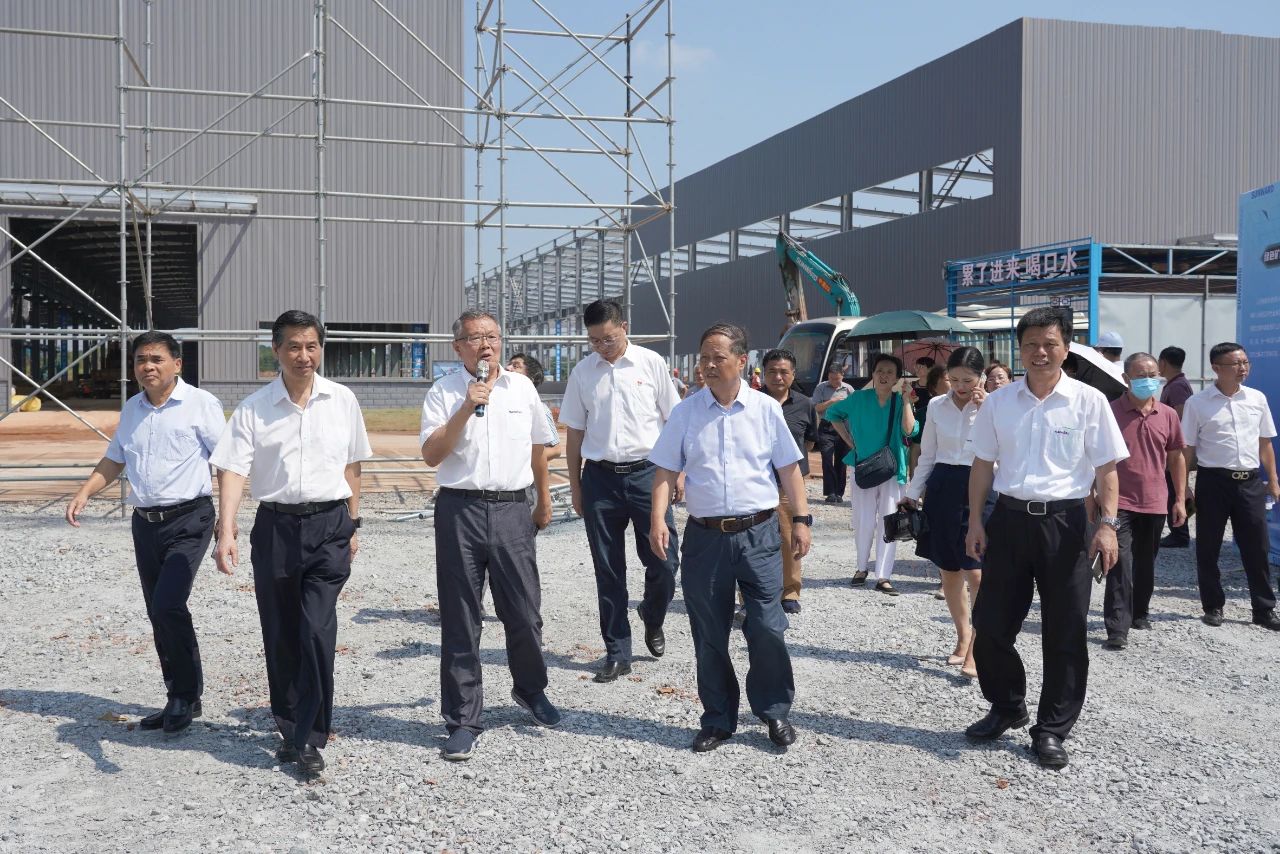 湖南省老科学手艺事情者一行到访尊龙凯时ag智能