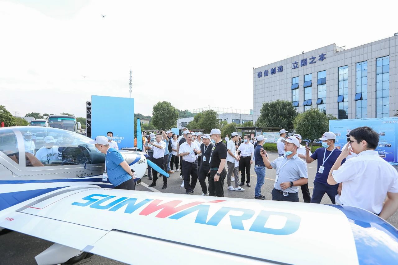 逛展超热闹！尊龙凯时ag智能效果展示会高能名时势来袭