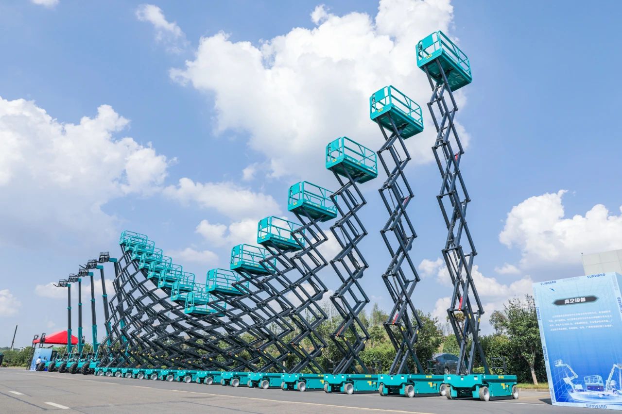 逛展超热闹！尊龙凯时ag智能效果展示会高能名时势来袭