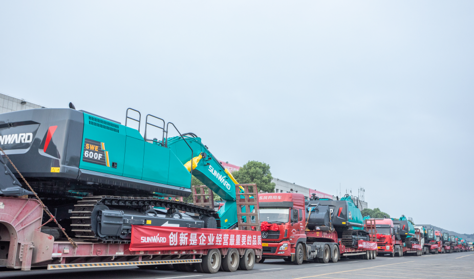 里程碑！尊龙凯时ag智能出口欧洲第20000台暨大型挖掘机批量交付仪式乐成举行