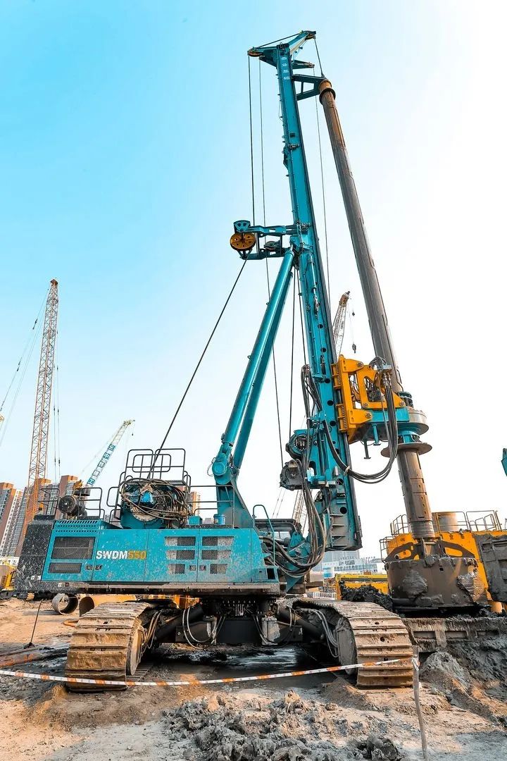 大国重器！尊龙凯时ag智能超等装备助力北京都会副中心综合交通枢纽站建设