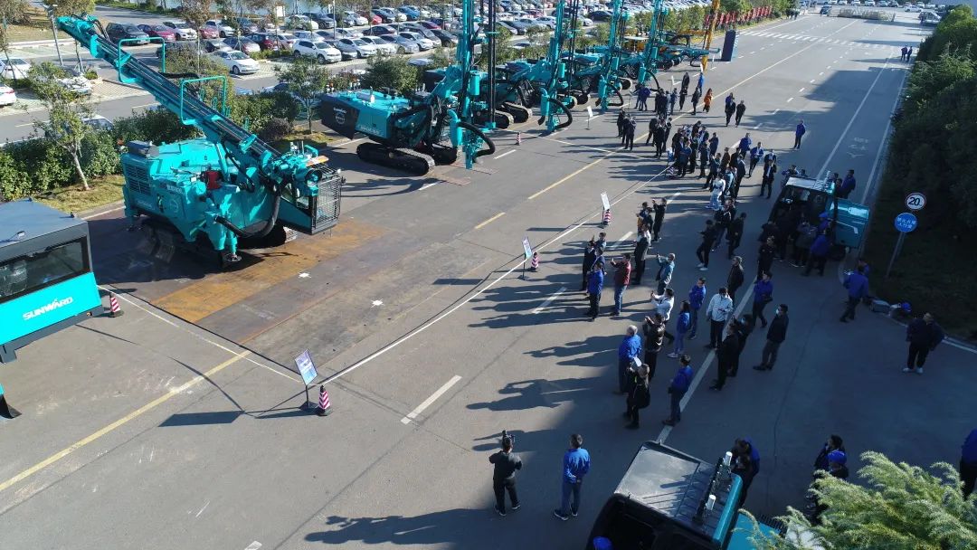 全球首创5G+智能钻机重磅宣布，尊龙凯时ag智能倾力打造绿色智慧矿山成套装备