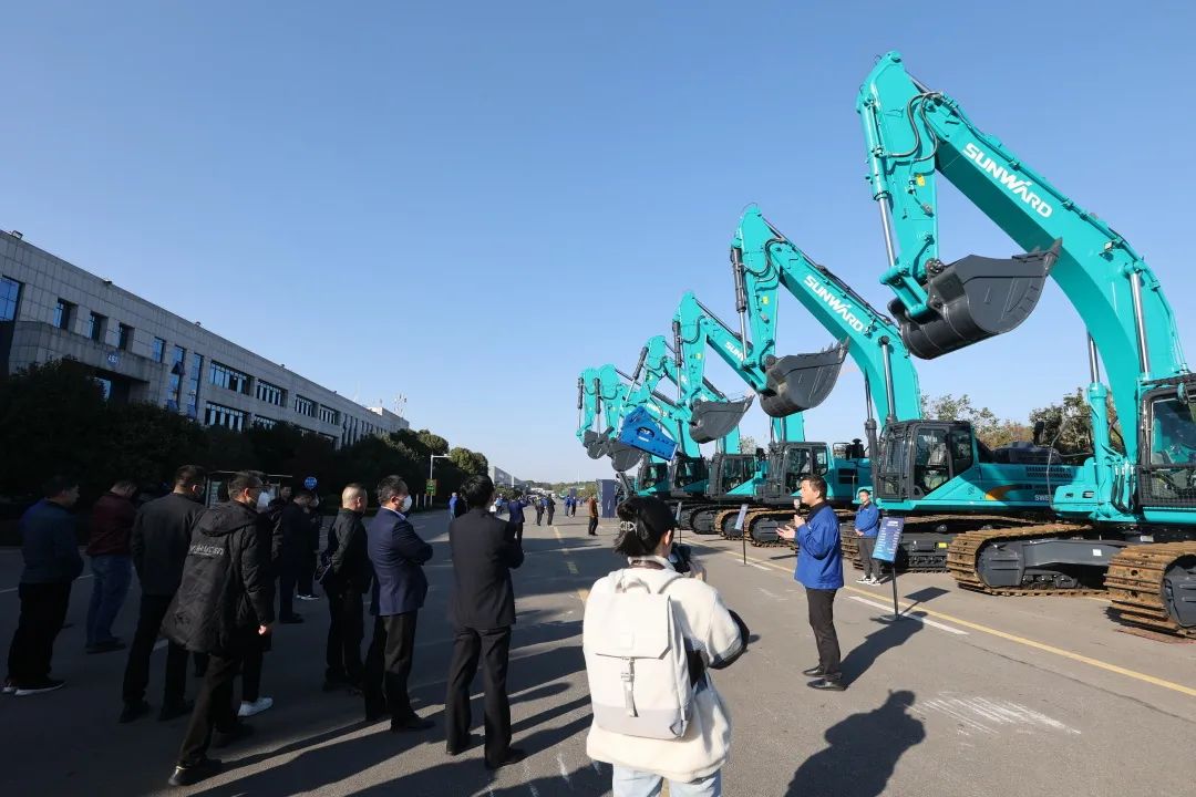 全球首创5G+智能钻机重磅宣布，尊龙凯时ag智能倾力打造绿色智慧矿山成套装备