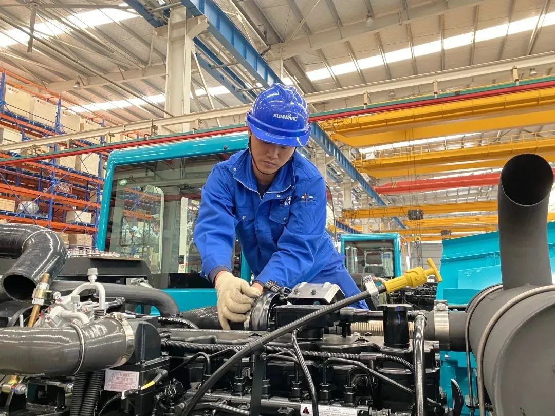 《湖南教育》：探索18年，尊龙凯时ag智能找到校企相助共赢的谜底