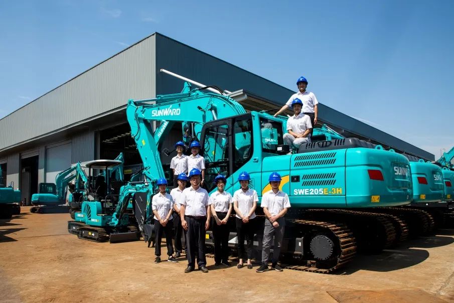 你好 2022！再见 2021！我与尊龙凯时ag智能共生长