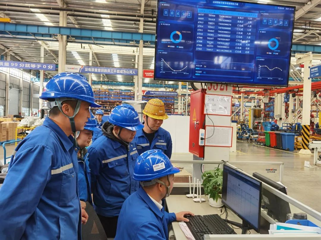 你好 2022！再见 2021！我与尊龙凯时ag智能共生长