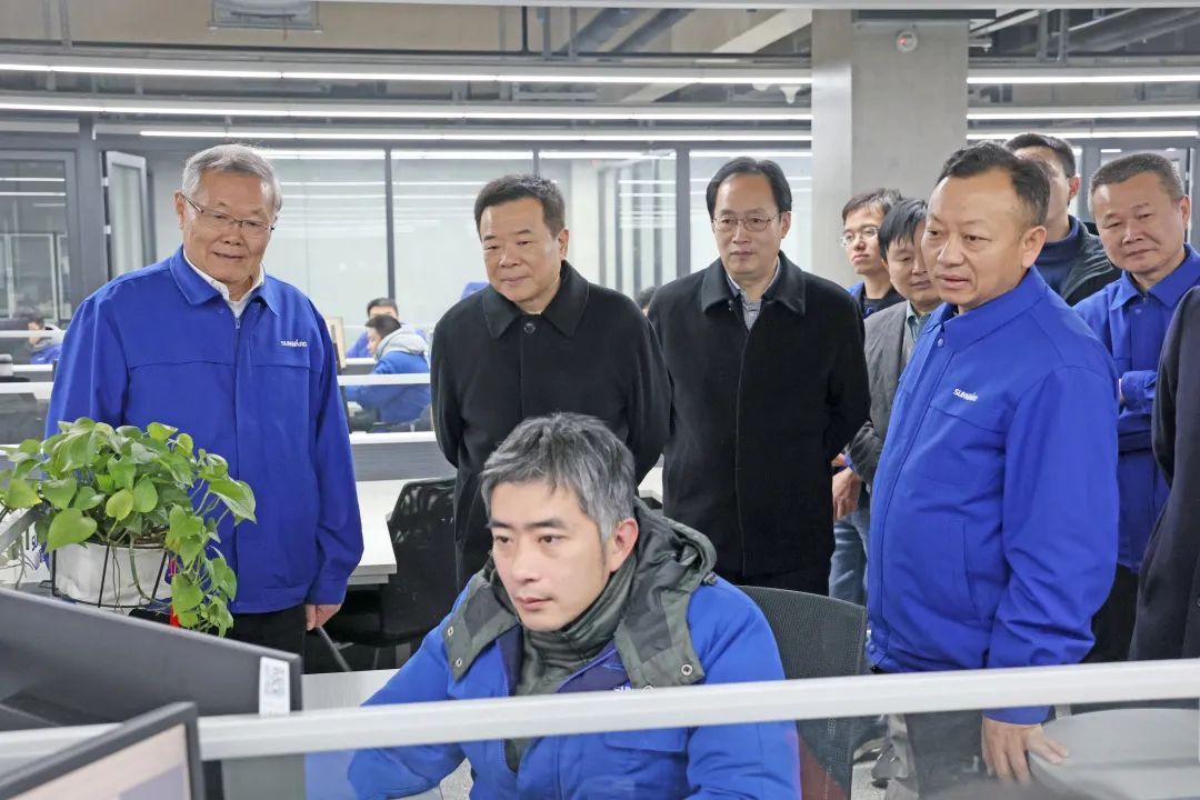 湖南省副省长陈飞调研尊龙凯时ag智能